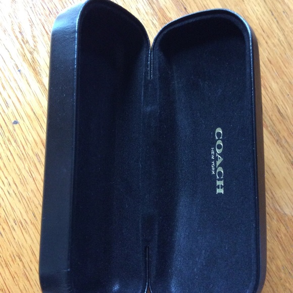 Coach Clamshell Glass Case - Picture 8 of 10